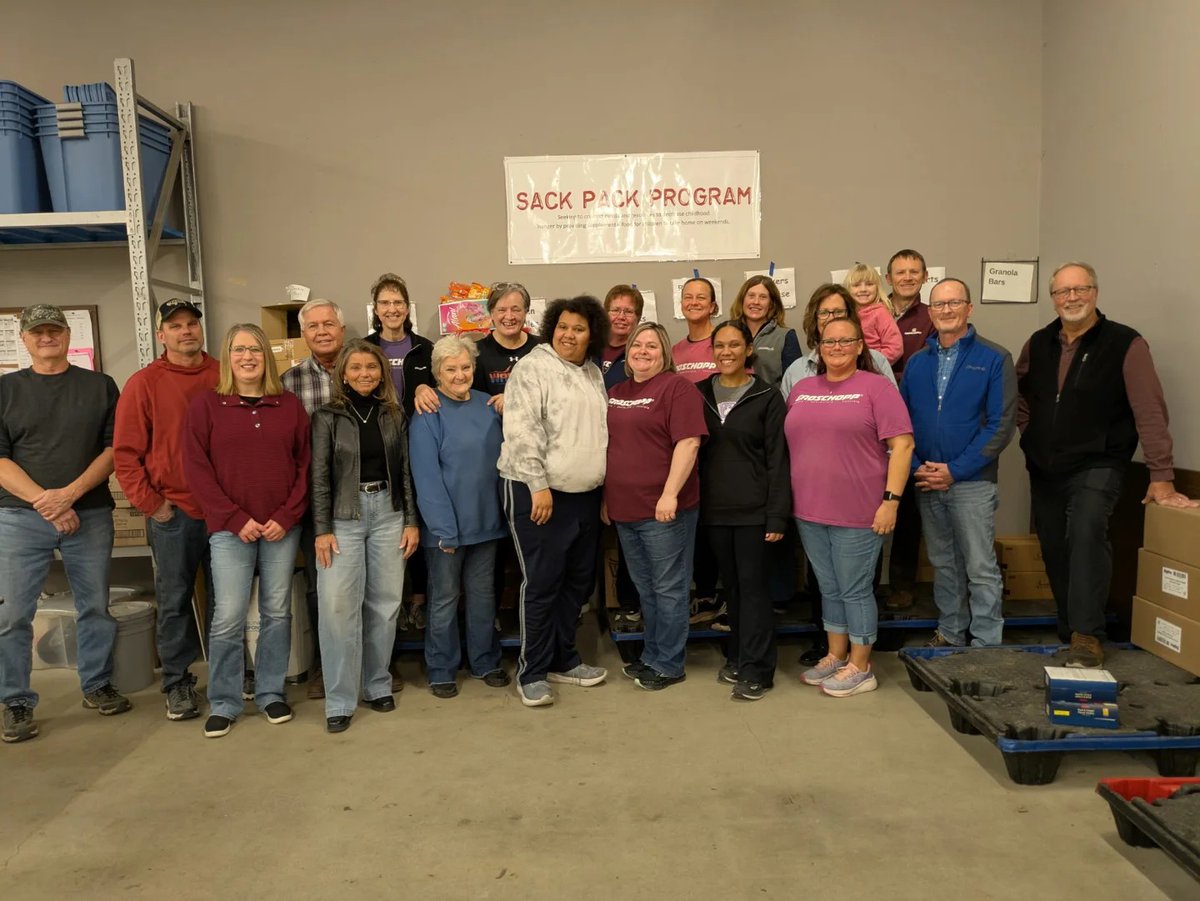 This week, some of our team volunteered with our local Sack Pack program. Together, we helped pack over 600 food sacks for families in the community.

Thank you to everyone who volunteered!