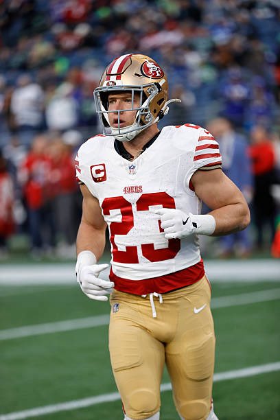 AdamSchefter's tweet image. 49ers RB Christian McCaffrey is believed to be the first player in NFL history to be a finalist for MVP, Offensive Player of the Year, and Comeback Player of the Year all in the same season.