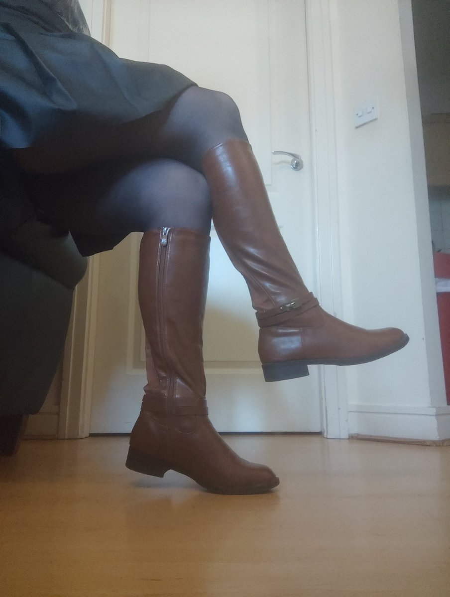 goddess_abbi's tweet image. I want a new pair of riding style boots