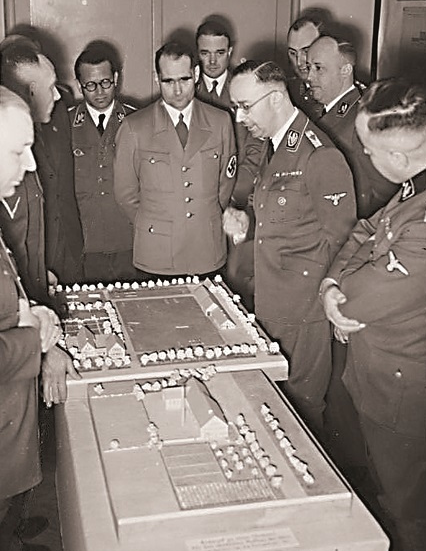 Guerra en la Universidad (@guerraenlauni) on Twitter photo 