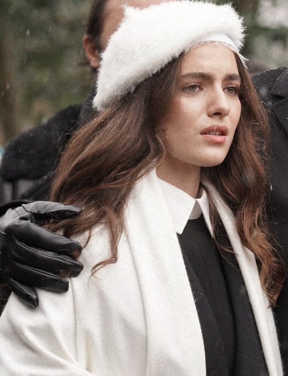 kubmulti's tweet image. Ben bu looku beğendm ya çok güzel olmuş ava