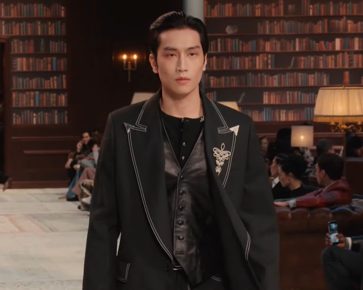 moji_minjun's tweet image. โฮกกกกกกกกกก😭😭😭😭😭😭😭😭

BIBLE SHINING AT AMIRI SHOW

#AMIRIAW26xBIBLE 
#AMIRIAW26