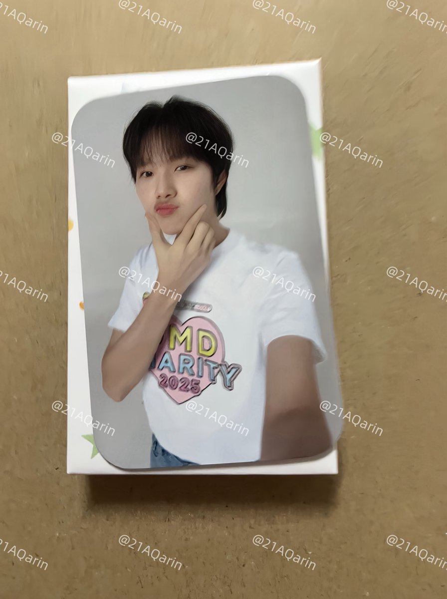 A R I N M O M I tweet media