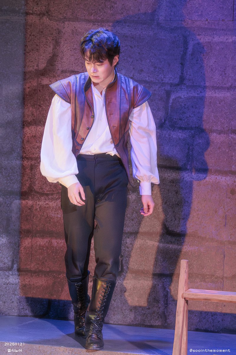 20260121 엘시노어
장면 시연: 햄릿과 오필리아

오 숲의 정령이여
당신의 기도 속에서 내 모든 죄를 기억해 주시오

김기택 | 프란시스코
#김기택