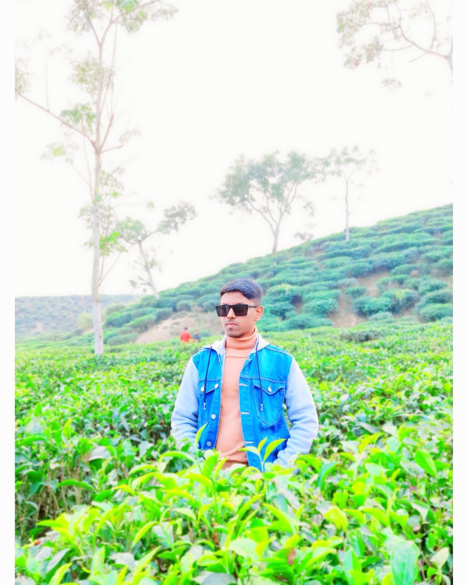arhan_rafi's tweet photo. - Between hills and heartbeat, I paused 📷

#arhanrafi #arhan_rafi #rafi https://t.co/Epg1rhUa9L