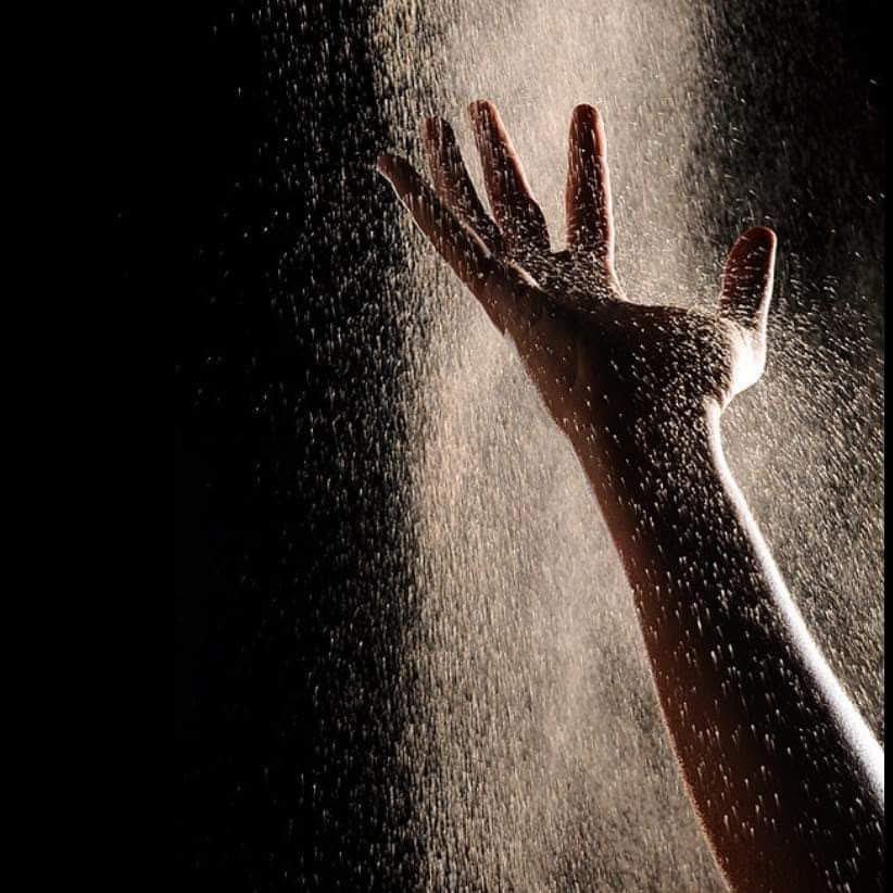 Kibir ateşte olur !
Unutma !
Sen topraksın !

Cuma ile mübarek olasınız…