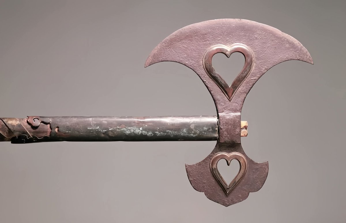 Pink mountaineer's axe from Muromachi period, 14th century Japan ♡
