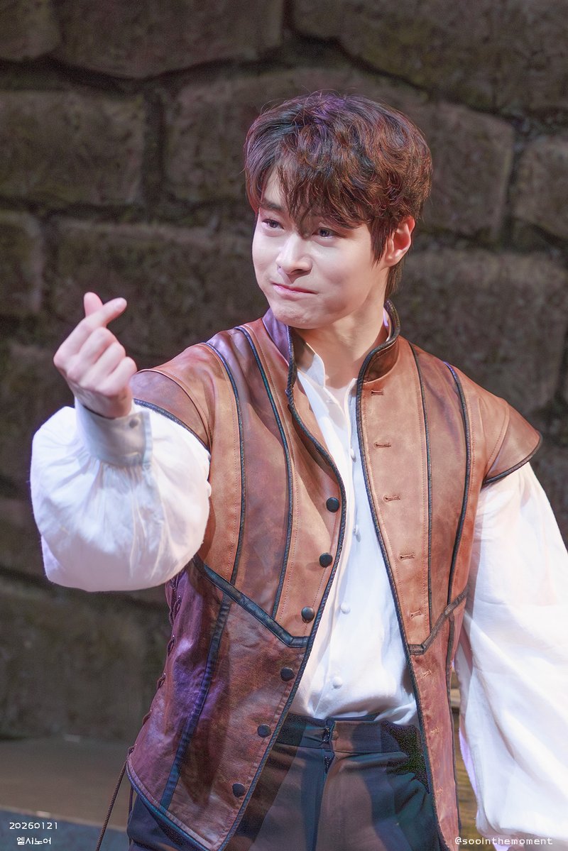 20260121 엘시노어
장면 시연: 햄릿과 오필리아

이거를 큰돈을 받고 파는 거야

김기택 | 프란시스코
박주혁 | 버나르도
#김기택 #박주혁