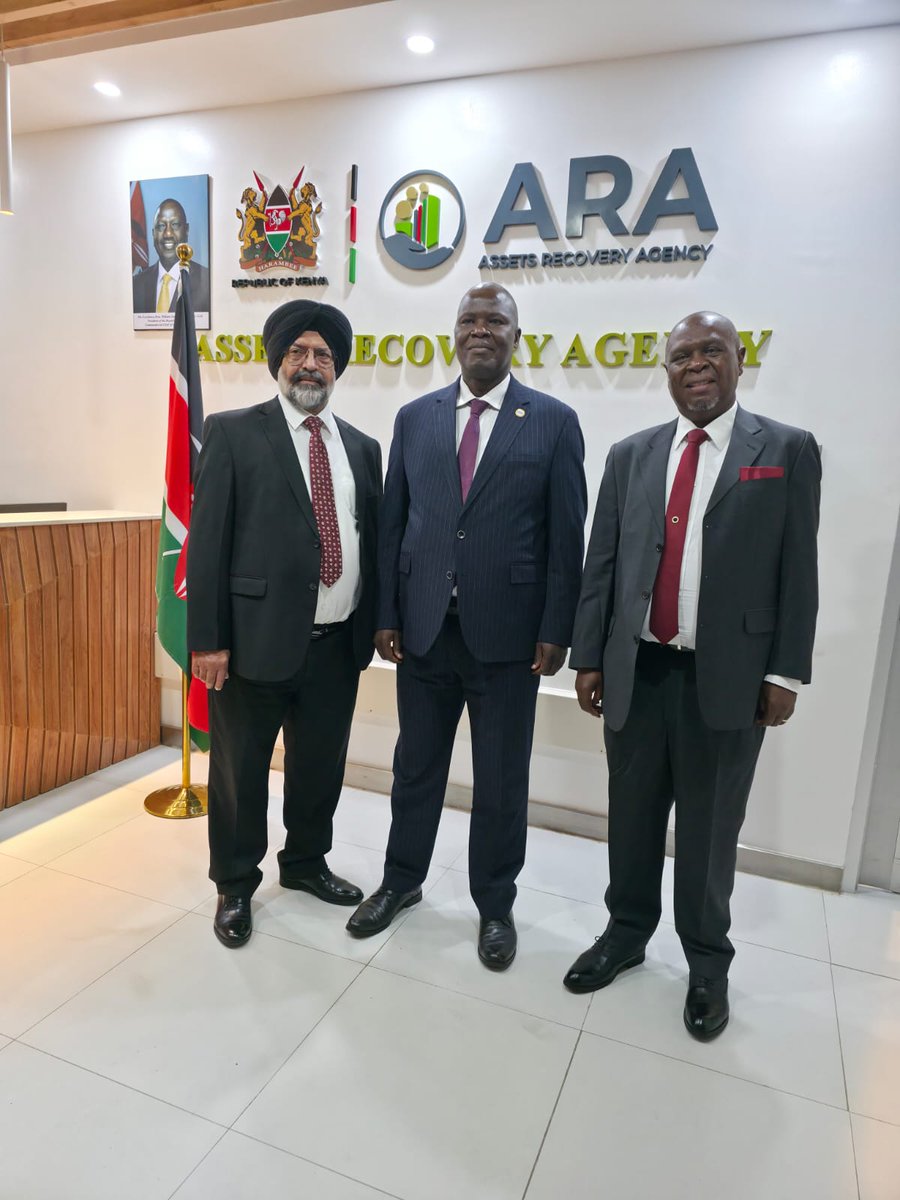 ARAOfficial_KE's tweet photo. Assets Recovery Agency today held consultative engagement with ABAK leadership to strengthen collaboration on identifying, tracing, seizing &amp; recovering proceeds and instrumentalities linked to the manufacture, distribution &amp; sale of illicit alcohol. @ABAK_KE https://t.co/4pwL544Jsb