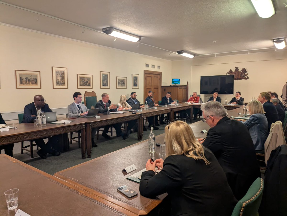 wmappg's tweet image. Yesterday, we joined a roundtable with DBT Minister Chris Bryant &amp;amp; local businesses 🇬🇧 

Discussions focused on barriers, gov support &amp;amp; unlocking intl opportunities🌍

Thanks to DBT &amp;amp; all businesses who contributed—looking forward to building on this momentum! #WestMidlands