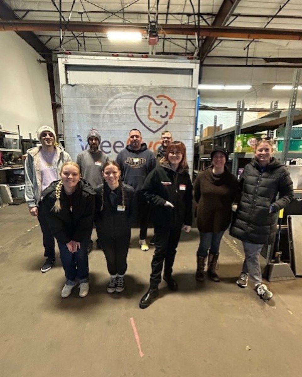 RezStream's tweet image. Proud to spend MLK Day volunteering with WeeCycle, helping build baby outfit packages for families in need. 💙 A meaningful way to give back and support their mission of helping families thrive.

Learn more: hubs.ly/Q03_VdtM0
#MLKDay #DayOfService #rezStream #WeeCycle