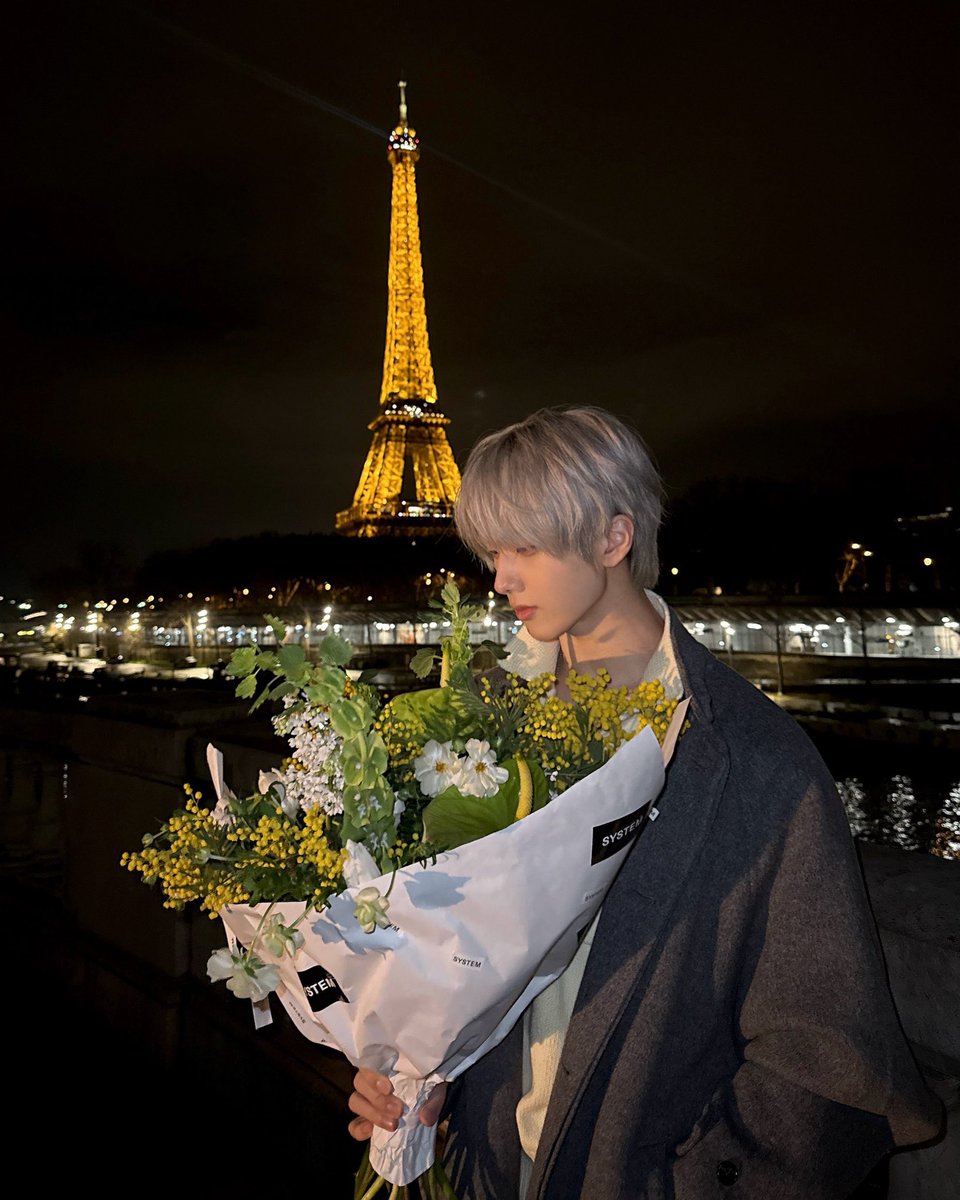 BABYJISUNG_TH's tweet image. ใครกำลังรอดูลุคจีซองในงาน SYSTEM Presentation เหมือนกันบ้าง 👀💖

มาโควตและติดแฮชแท็ก เพื่อรอชมลุคของจีซองจากแบรนด์ SYSTEM ไปพร้อมกันค่ะ มาเทรนแท็กรอไปด้วยกันนะคะ ✨

JISUNG AT SYSTEM FW26
#SYSTEMFW26xJISUNG