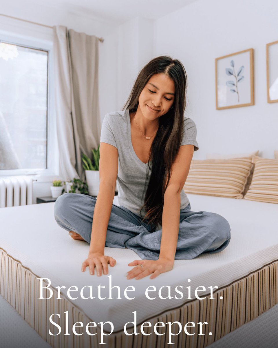 Breathe easier. Sleep deeper.
Hidden toxins and dust mites can trigger inflammation while you sleep, leaving you groggy. Essentia's organic mattresses are made with organic materials and free from the nesting grounds that dust mites love.