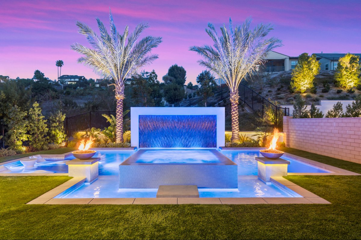 ProscapesOC's tweet photo. Turning outdoor spaces into functional works of art.🦩✨

Tap the link in our bio to learn more and get a quote.

#calimingopools #luxuryoutdoorliving #resortstyleliving #customdesign #designandbuild #poolcontractor #modernpooldesign #lightinginspiration #firefeatures https://t.co/U9y1m6ALN1