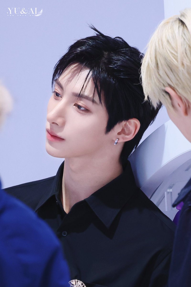 yuandai0427's tweet image. 260122 CHANEL チャンス オー スプランディド 特別イベント 

HQ4

#NEXZ #YU 
#ユウ #유우 
#ネクスジ #넥스지