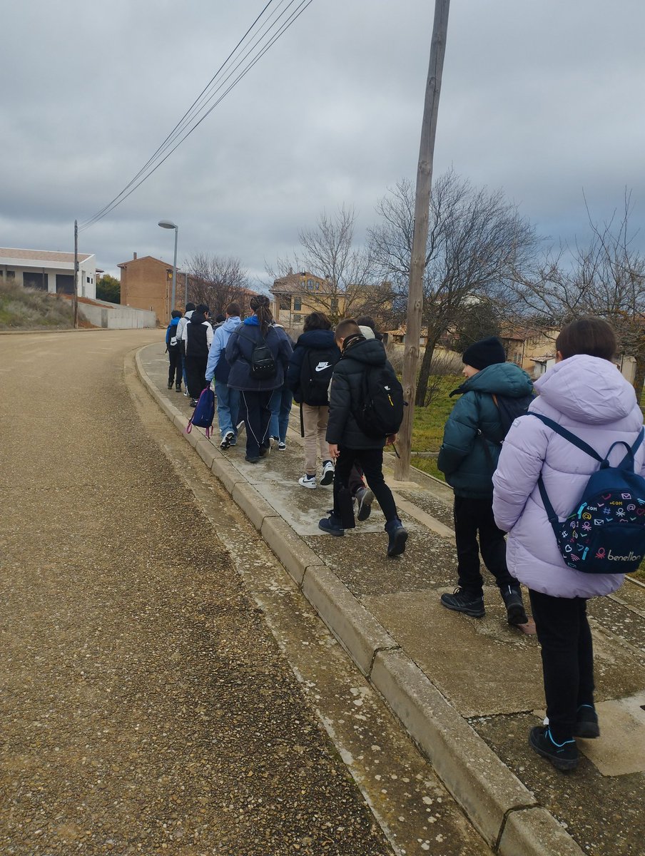 <a href="/CrieBerlanga/">Crie Berlanga</a> A pesar de la mañana ventosa, hemos disfrutado de una visita preciosa a la Villa de Berlanga de Duero con el alumnado del <a href="/ColeLedesma/">CEIP Nª Sª DEL CARMEN</a> <a href="/CRABADENGO/">CRA ABADENGO</a> y #CEIPLiminares <a href="/CyLEsVida/">Turismo Castilla y León</a>
<a href="/CFIEdeSoria/">CFIE de Soria</a> <a href="/educacyl/">Educación JCyL</a>