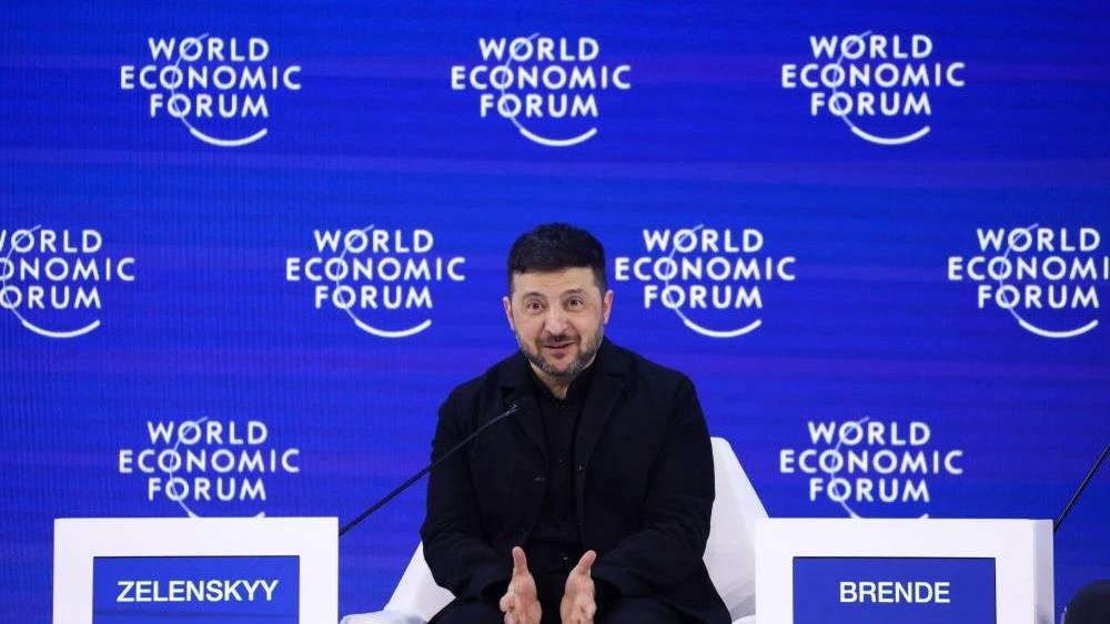 عاجل | زيلينسكي: اللقاء الثلاثي الأوكراني الأمريكي الروسي المقرر في دولة الإمارات خطوة إيجابية، وسيحضره مسؤولون دبلوماسيون وعسكريون أوكرانيون #صحيفة_الخليج 