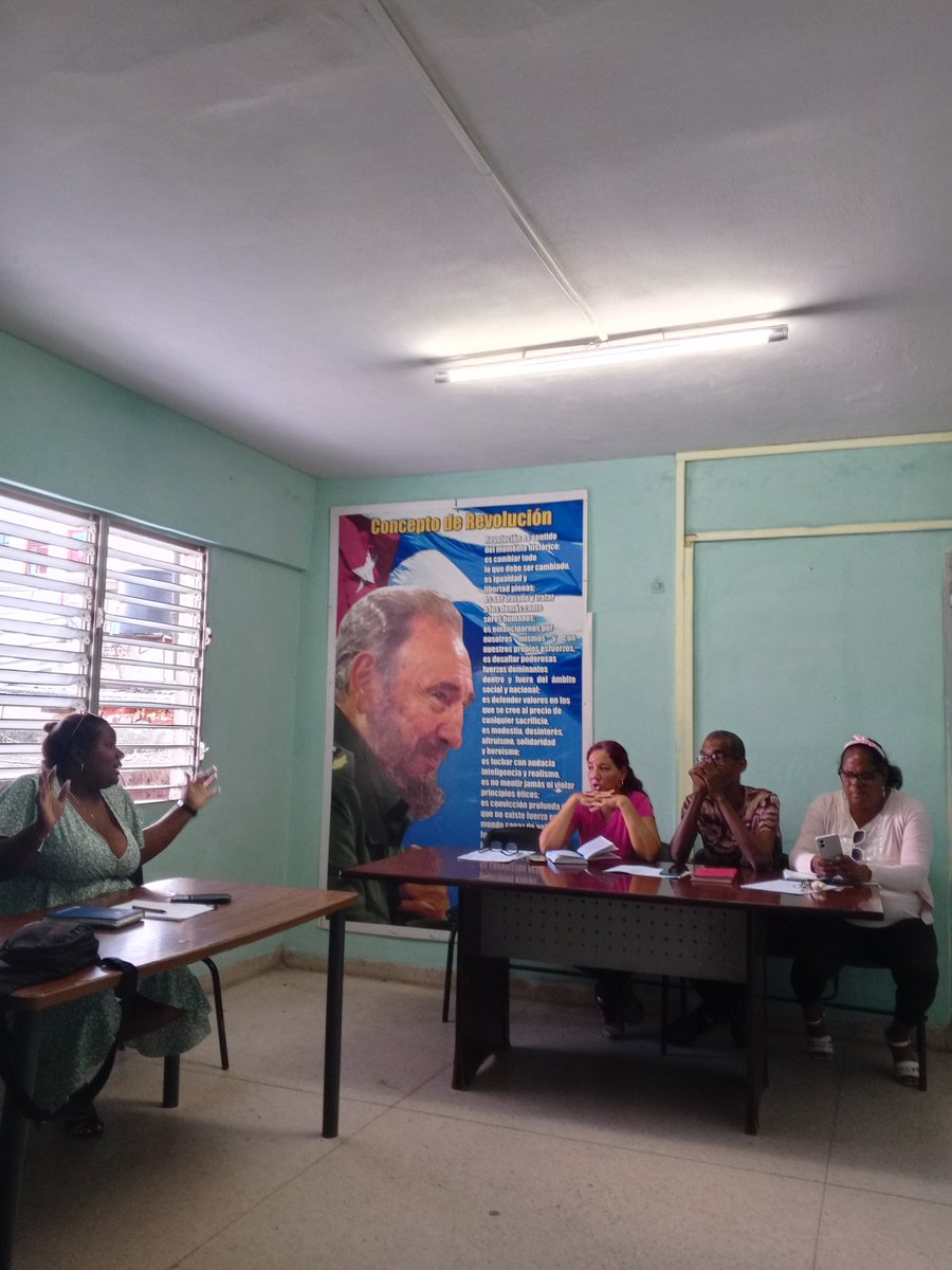 Reunión de atención a las políticas sociales, Consejo Popular Pilar Ataré , municipio Cerro, dando vigencia al concepto de Revolución en  el Año del Centenario del Comandante en Jefe Fidel Castro Ruz.