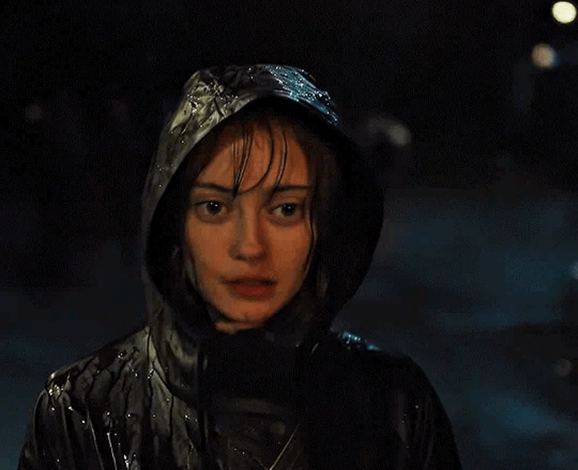 yellowijackets's tweet image. i miss her murdering some random man on my screen