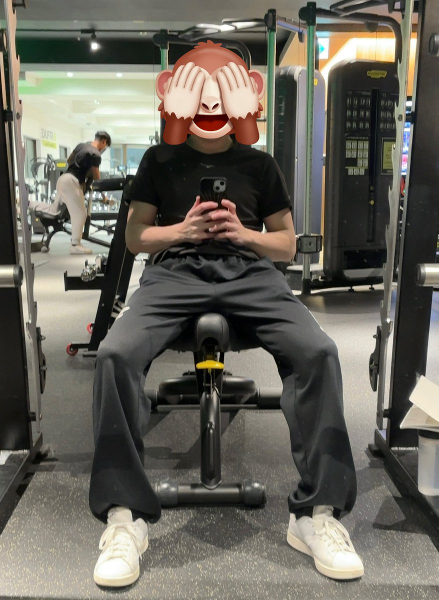 かん tweet media