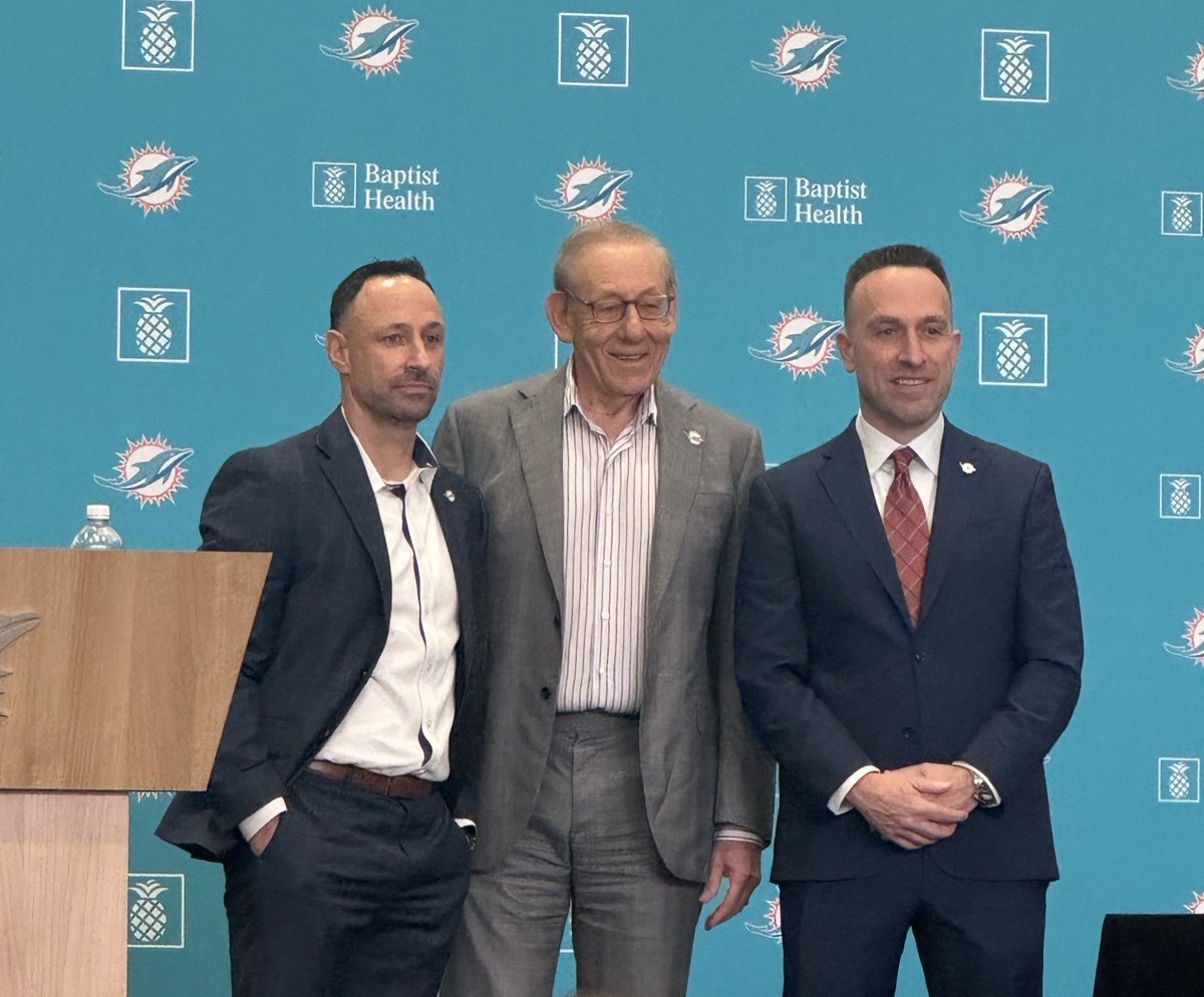 CameronWolfe's tweet image. Dolphins owner Stephen Ross said “10 minutes into” first Zoom interview with Jon-Eric Sullivan he knew he was “clearly” his guy as new general manager.

Ross noted they made decision early loving the vision of Sully &amp;amp; HC Jeff Hafley.