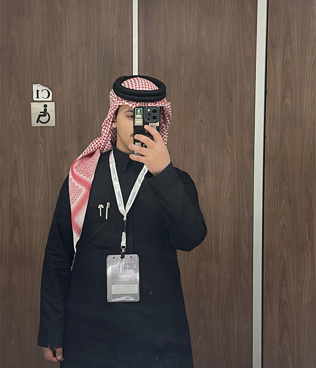 o9e_7's tweet photo. يوم ثري بالتعلم وتبادل الخبرات ضمن فعاليات مؤتمر اكثر من صيدلي ، سعدنا فيه بالحضور والمشاركة والتعارف مع مهتمين بالمجال الصيدلي تجربة تستحق 👏🏻👏🏻
#أكثر_من_صيدلي12 #جامعةحفرالباطن https://t.co/ID5nhNd3kj