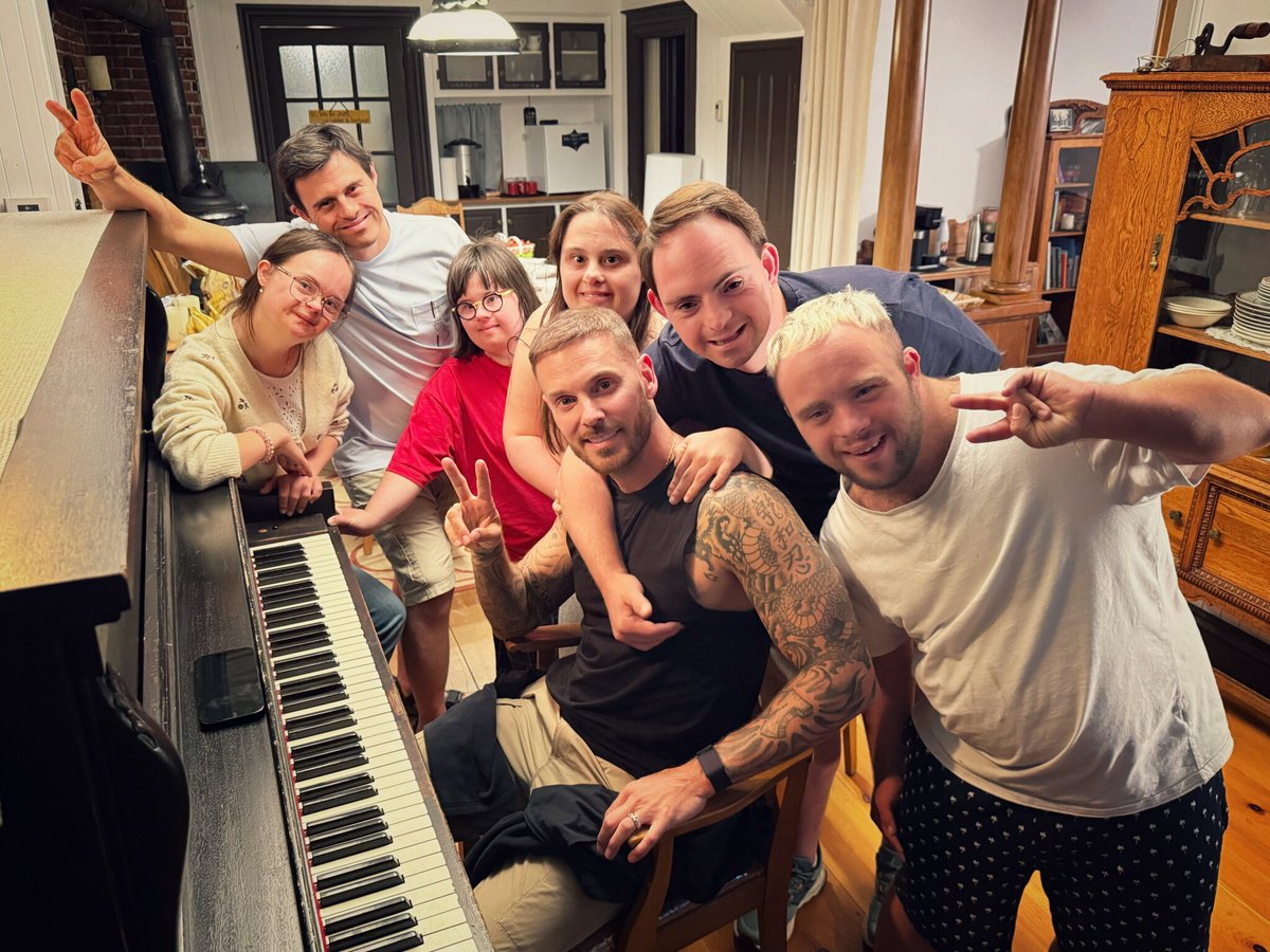 lp_ecrans's tweet image. Pour Gulli, Matt Pokora part au Québec avec six jeunes adultes atteints de trisomie 21
➡️ l.leparisien.fr/kz9s