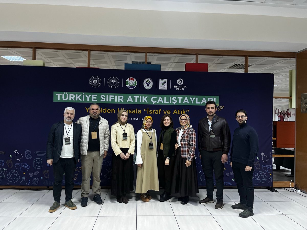 rizememisgb's tweet photo. ♻️Türkiye Sıfır Atık Çalıştayları - Rize

İlimizde gerçekleştirilen “Yerelden Ulusala İsraf ve Atık” sloganıyla 14 farklı tematik konunun ele alındığı çalıştaya katılım sağladık.

@tcmeb @meb_dhgm @omurfatih @mebisgb @ozkan_meb @GlcanKILIN3 @RizeMem53 @akmeseibrahim https://t.co/BwwK2W33EO