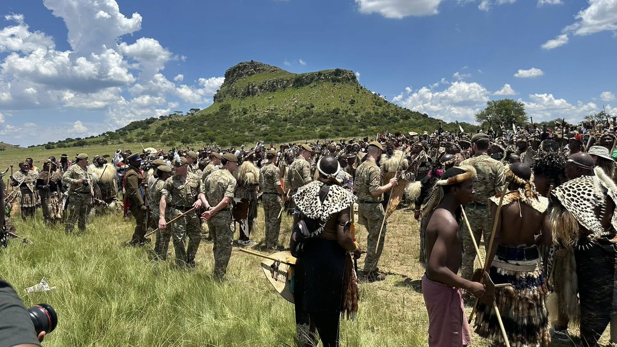 pookiepolls's tweet image. Today is the anniversary of the Battle of Isandlwana.

Zulu forces overwhelmed and destroyed a British invasion column, inflicting one of the worst defeats ever suffered by the British Army against an indigenous force.

Today the Royal Welsh, which is the regiment that evolved