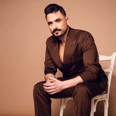 #PonteMiszapatos todo en está vida se consigue caminando y aunque nadie me quisiera acompañar mi tiempo no se va a parar <a href="/RIki_RIvera/">Riki Rivera</a> <a href="/canalfiesta/">Canal Fiesta Radio</a> <a href="/ertrivi69/">Manuel Triviño</a>