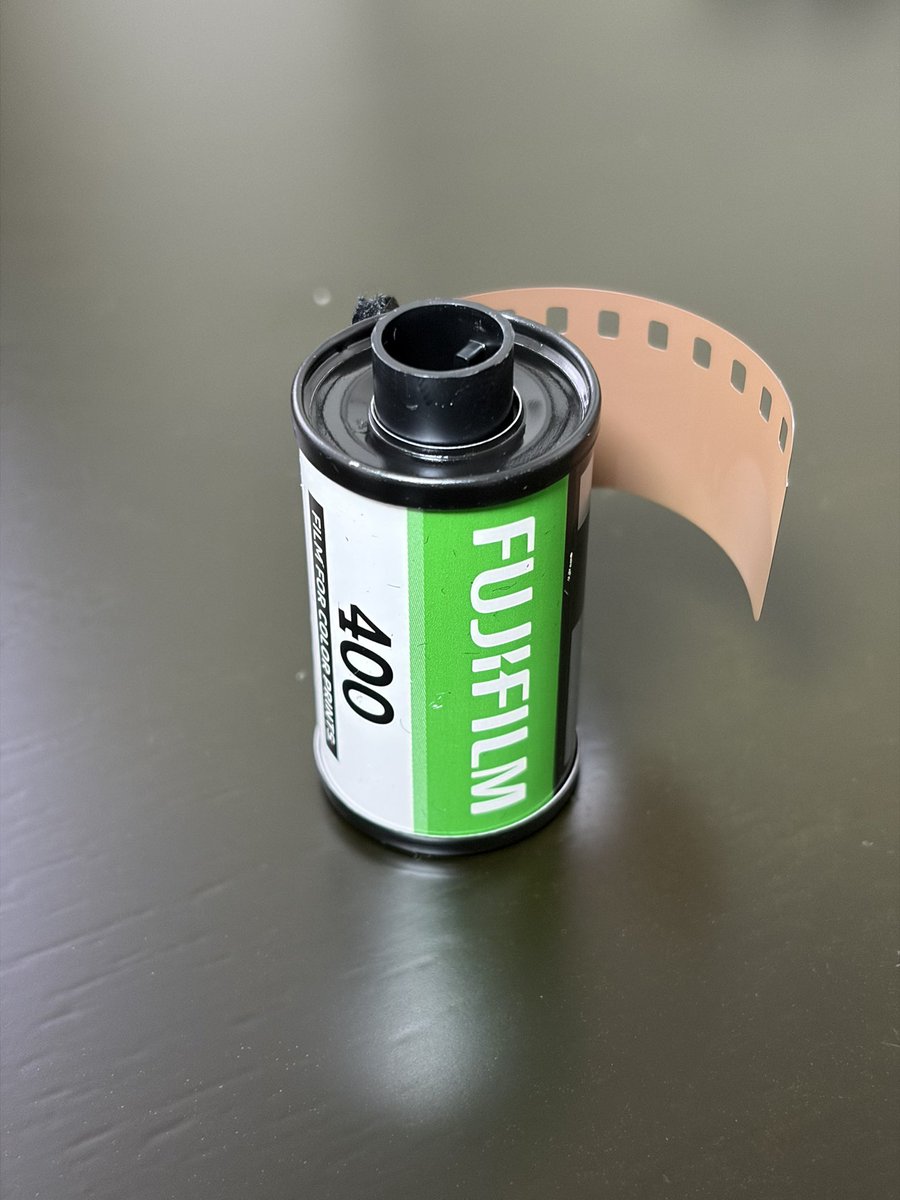 한 10년만에 필름 샀어요