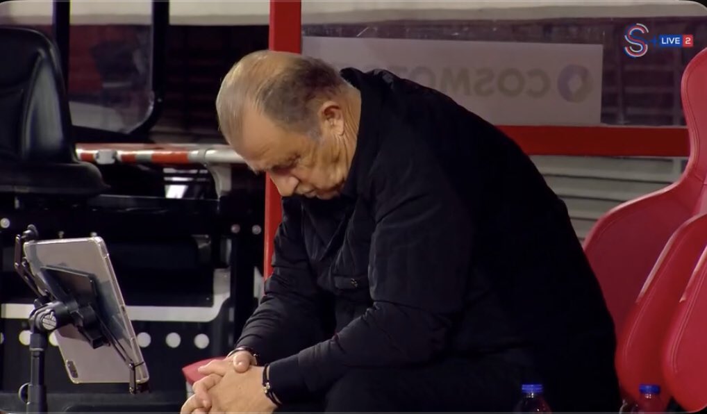 A Reflective Mind tweet media