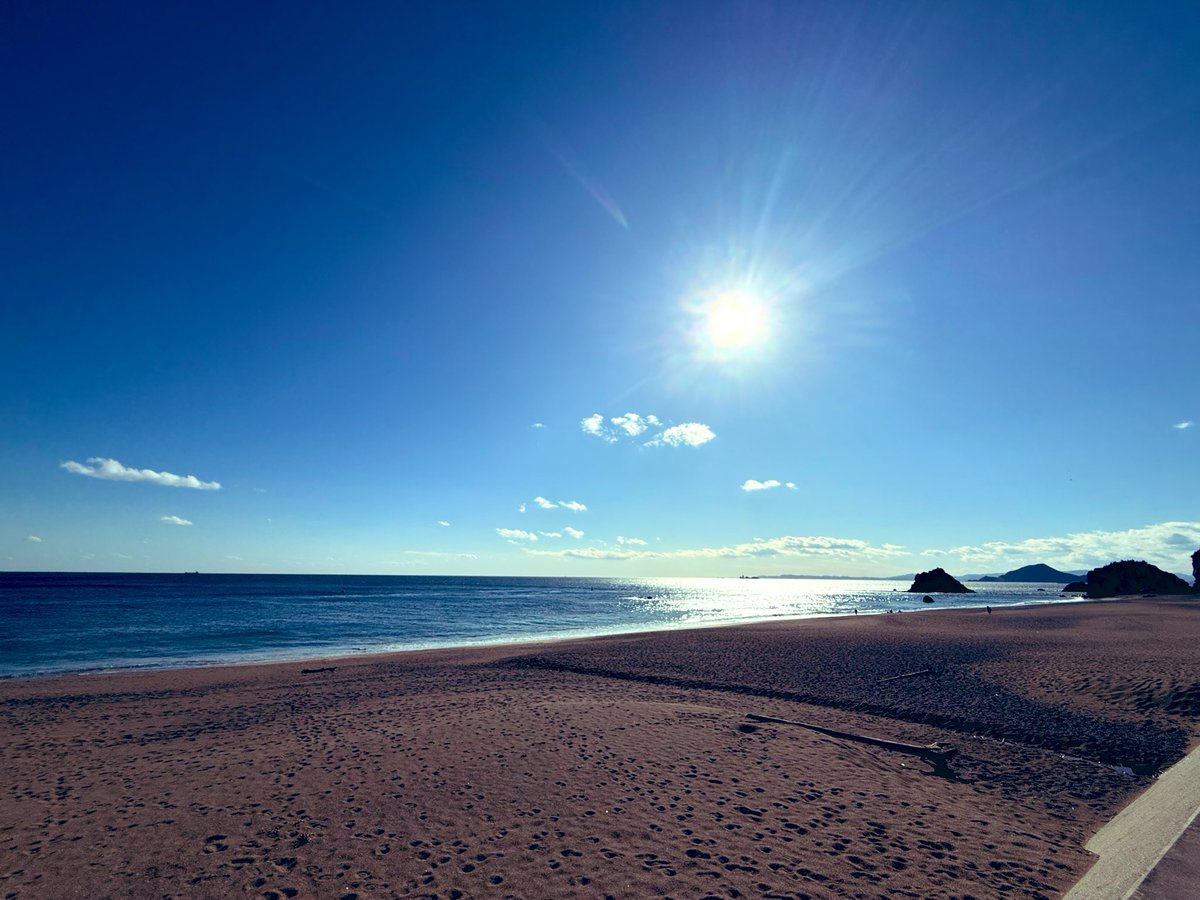 sota_tj's tweet photo. 大好きな地元の海
SOTAくんと出会ってから
さらに海が好きになったよ

#ChillwithSOTA https://t.co/nfUolPr4X7