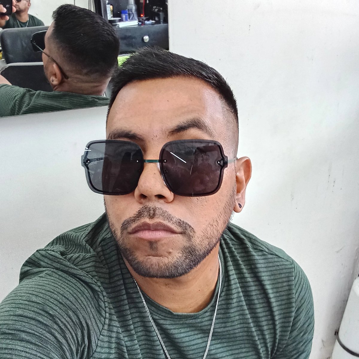 djkaleth's tweet photo. Feliz jueves https://t.co/a79EDajIw3