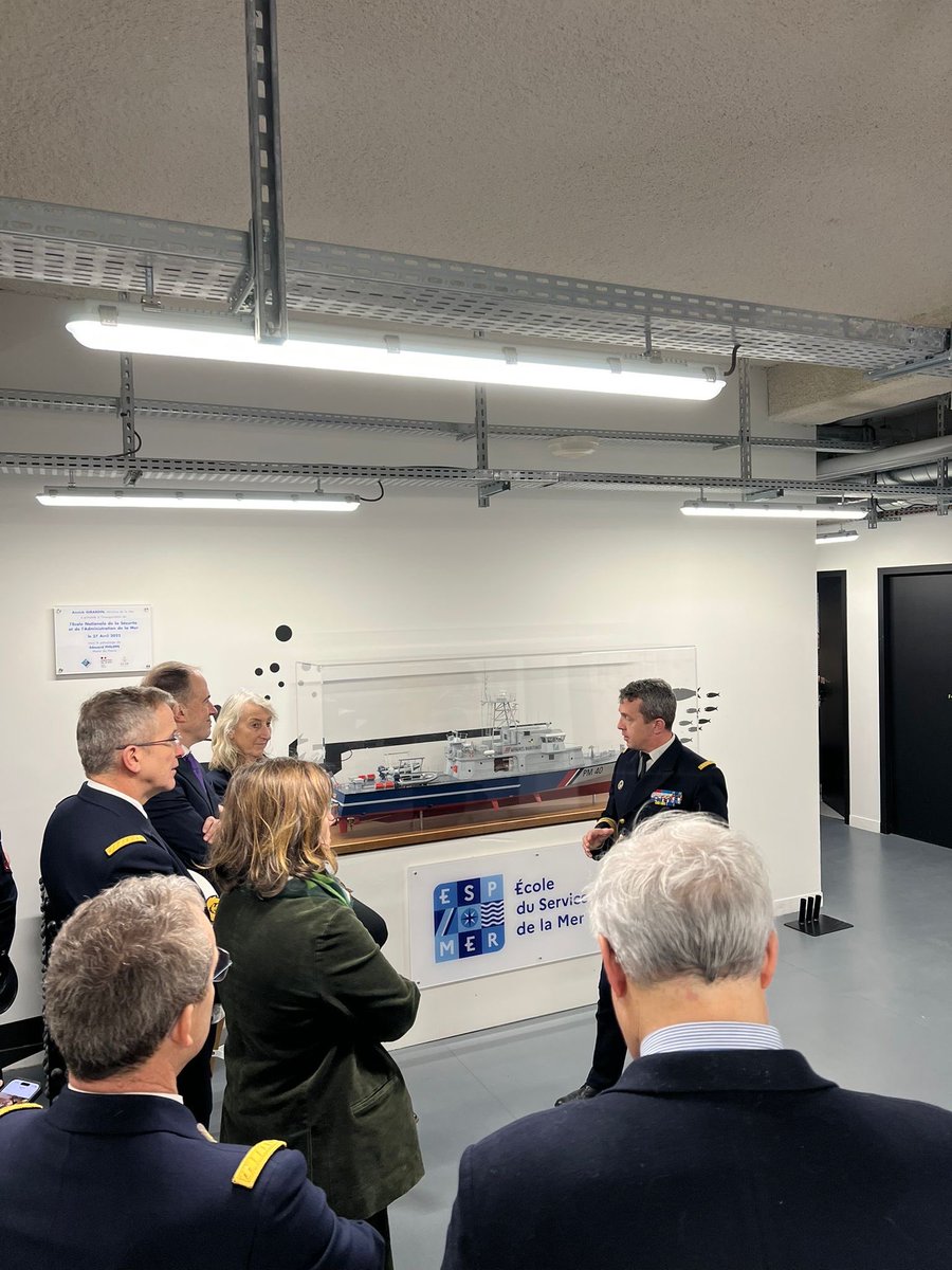 Merci <a href="/CathChabaud/">Catherine Chabaud</a> de ta venue au Havre pour le baptême de la promotion « Michel Rocard » des étudiants @ensm