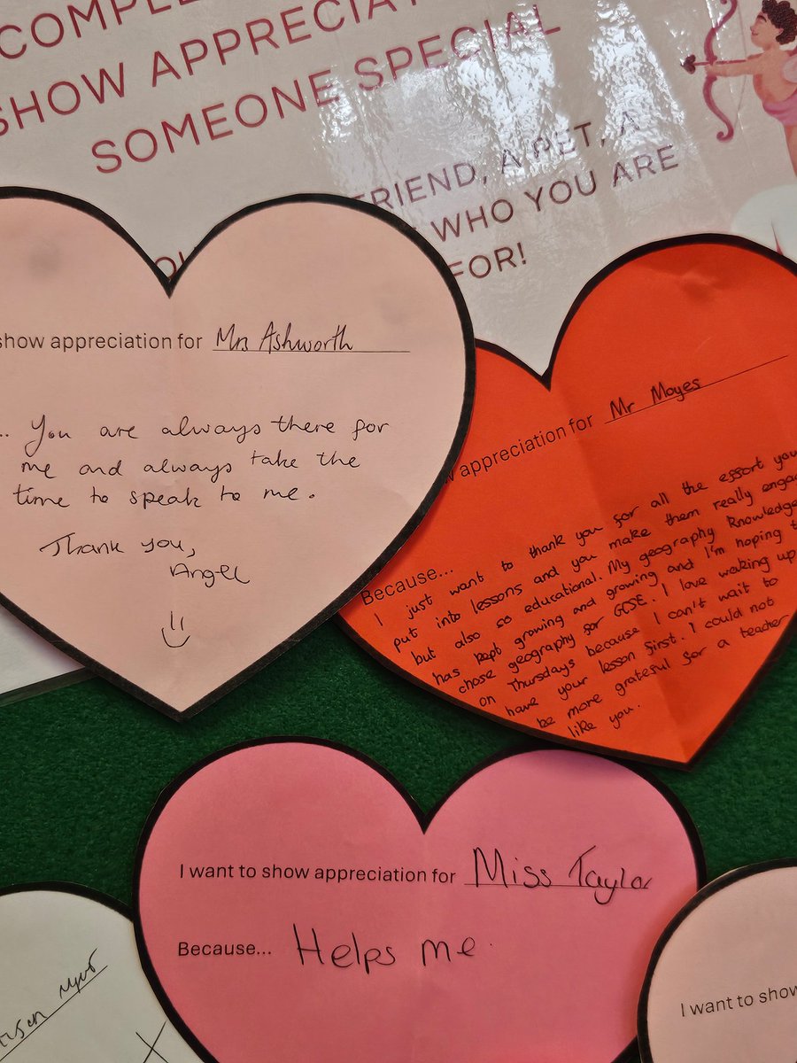 PATKingsSchool's tweet image. Love is definitely in the air in the #Library! Remember to visit and complete a heart for someone you appreciate. 💕📚 #LoveReading #ValentinesDay