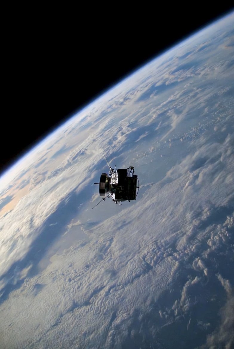Cryptace1030's tweet photo. They said the sky has limits.
We just filled it with micro-satellites.
Internet, eyes on Earth, comms for all anywhere, anytime.
The revolution is 5 kg and 500 km up.
Empowering the Skies is GO.
Only 3 days left remaining
π₯π°οΈ
https://t.co/H7vWgIfwJQ
#MicroSatRevolution
#Empower
#Satellite