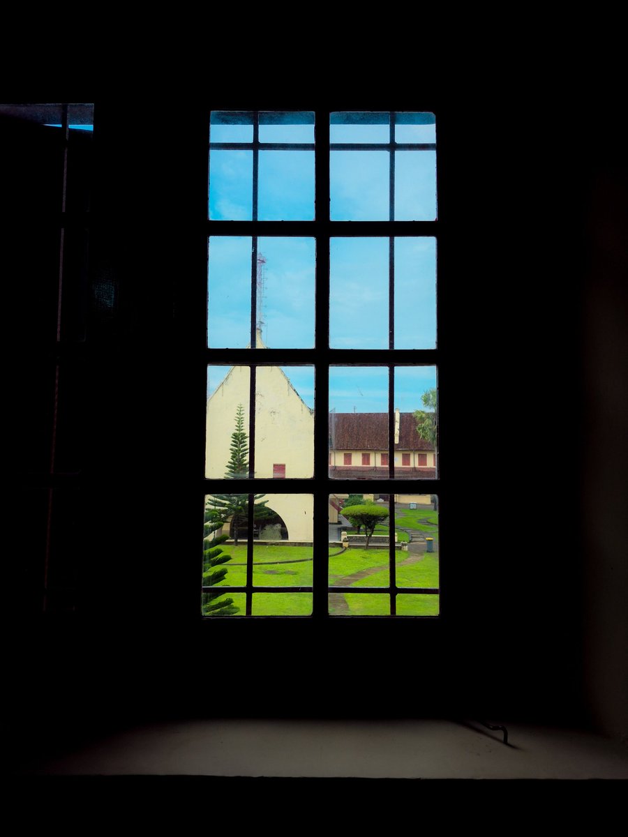 adiiiityarp's tweet photo. Benteng Rotterdam, Makassar https://t.co/zX0Ez4XygQ
