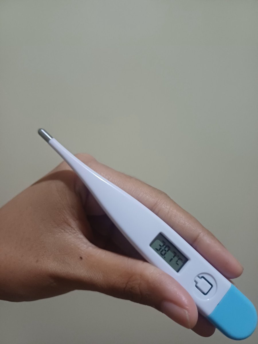 ad_lutvi's tweet photo. Omegattt ada aja gebrakannya mau berngkt dinas malam kedua ini, bisalah yg penting ga rjp aja 🤢🤕 https://t.co/Mj5rrmLXnK
