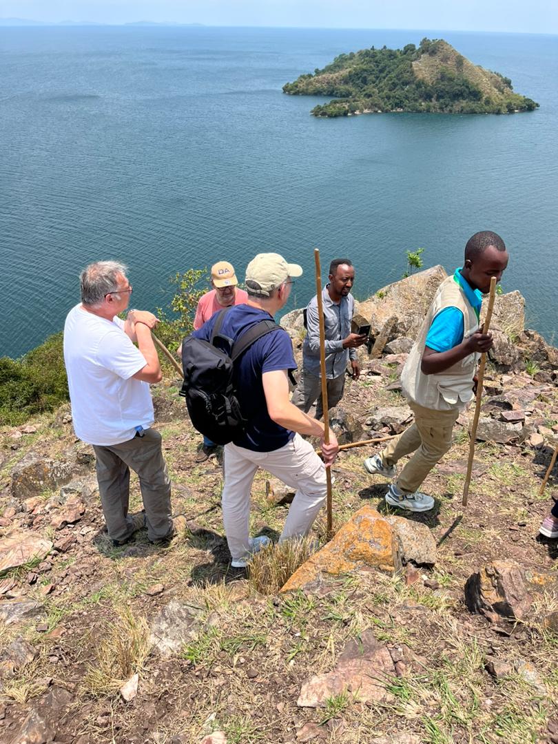 SahihiT's tweet image. What a fabulous view from #lakekivu! Choose to explore #Rwanda with @SahihiT to discover the beauty of a country of thousand hills. 

📩sahihiafricatours@gmail.com 

#SahihiAfricaTours #visitrwanda #WeekendVibes #BoatCruise #Kigali #Traveler #Africa #fun #LakeShow #NatureLovers