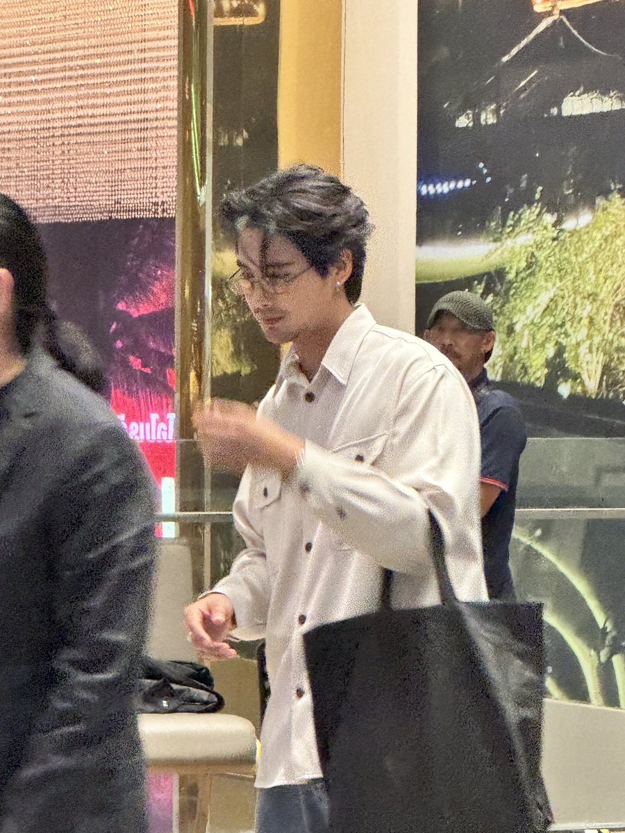 nadoji2001's tweet image. มึง เคะอ่ะ ใคร