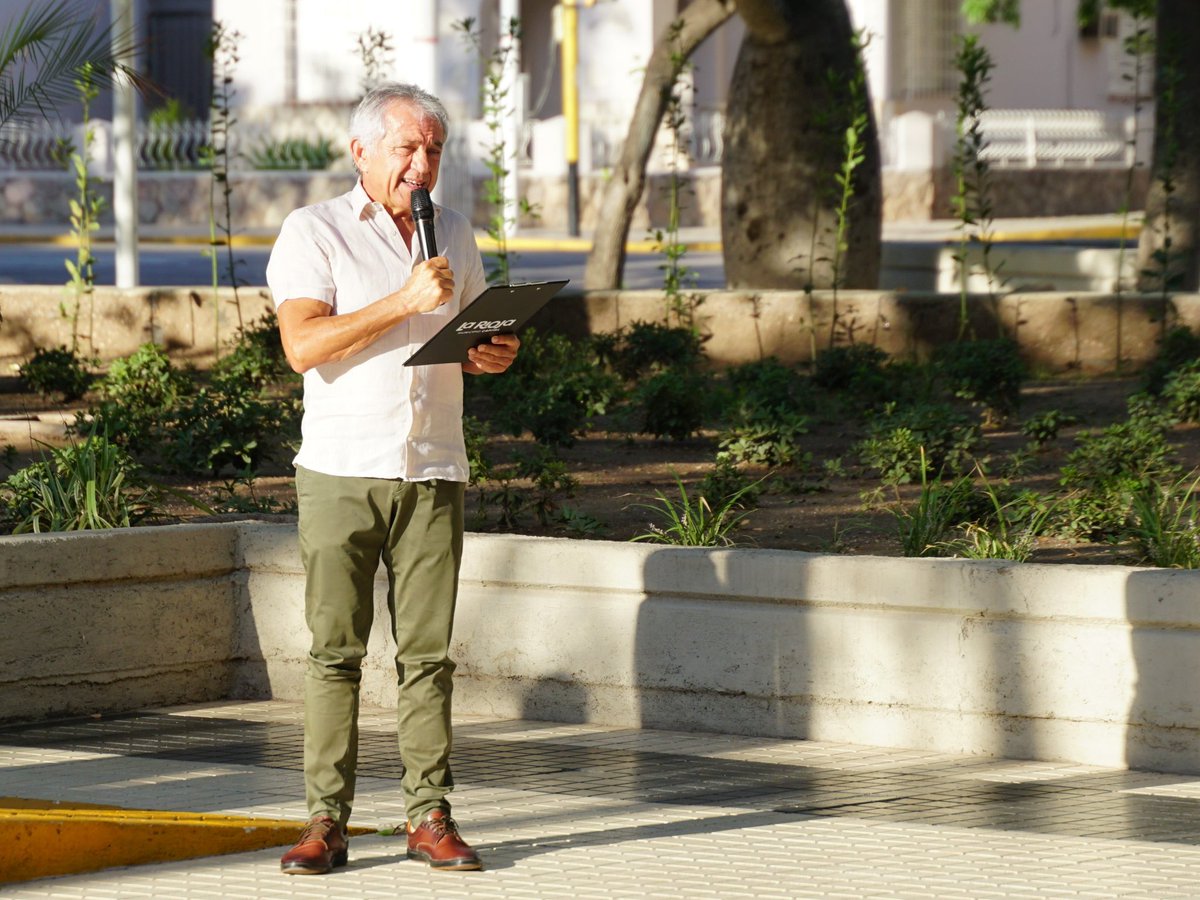 Recibimos la VISITA del CORONEL HERNÁN AOKI, el COMANDANTE de la Vta BRIGADA de MONTAÑA y los EQUIPOS de Servicios OPERATIVOS, LIQUIDACIÓN de HABERES y Tránsito y TRANSPORTE. 

GRACIAS por acompañarnos y COMANDANTE por su grata visita.