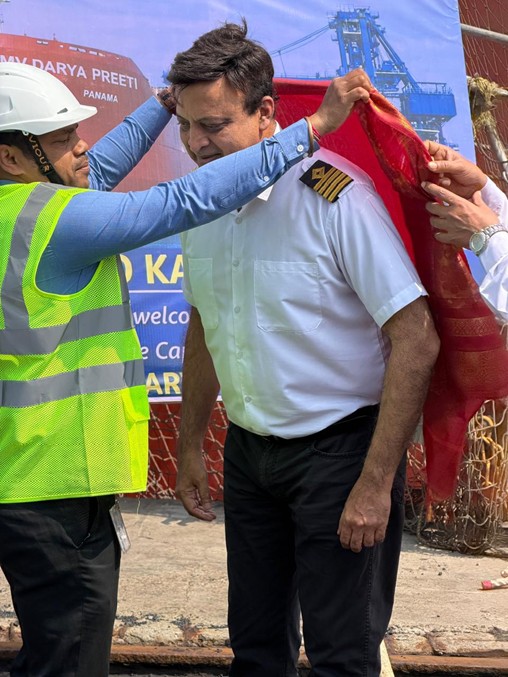 Chellshiphk's tweet photo. A Proud Moment for Chellship at Karaikal Port 🚢

We are honored to announce that our vessel was recently felicitated by the Adani Ports management at Karaikal Port. The ceremony was led by the Harbour Master and members of the Senior Management team. https://t.co/wcj1YNIbeG