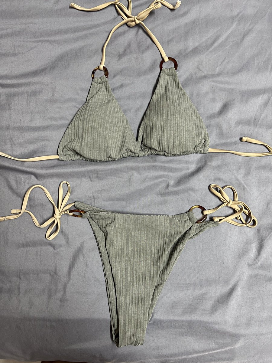 jaltboy's tweet photo. ส่งต่อบิกินี่สีเขียวอ่อน size: M
ใส่ไปแค่ 1 ครั้งค่ะ
อก 30-36 เอว 25-28
🌟 100 รวมส่ง
#ส่งต่อบิกินี่ #ส่งต่อเสื้อผ้ามือสอง #เสื้อผ้ามือสองสภาพดี #bikini #ส่งต่อเสื้อผ้ามือ2 #ส่งต่อชุดว่ายน้ำ https://t.co/gLizze8oEq