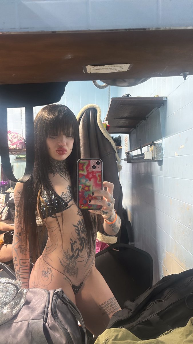 kuntfetish's tweet photo. back here https://t.co/vrwe3YNM0P