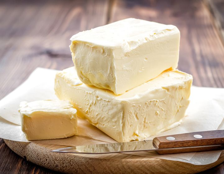 moonimiau's tweet image. Margarina, manteiga etc

 Tudo q frita, não eh atoa q eu frito minhas coisas com limão 💔