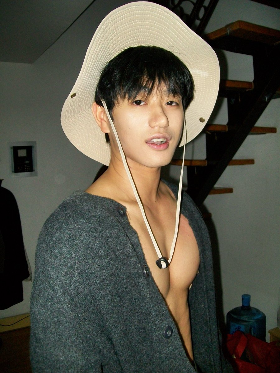 sunnyliry's tweet image. 依旧CCD