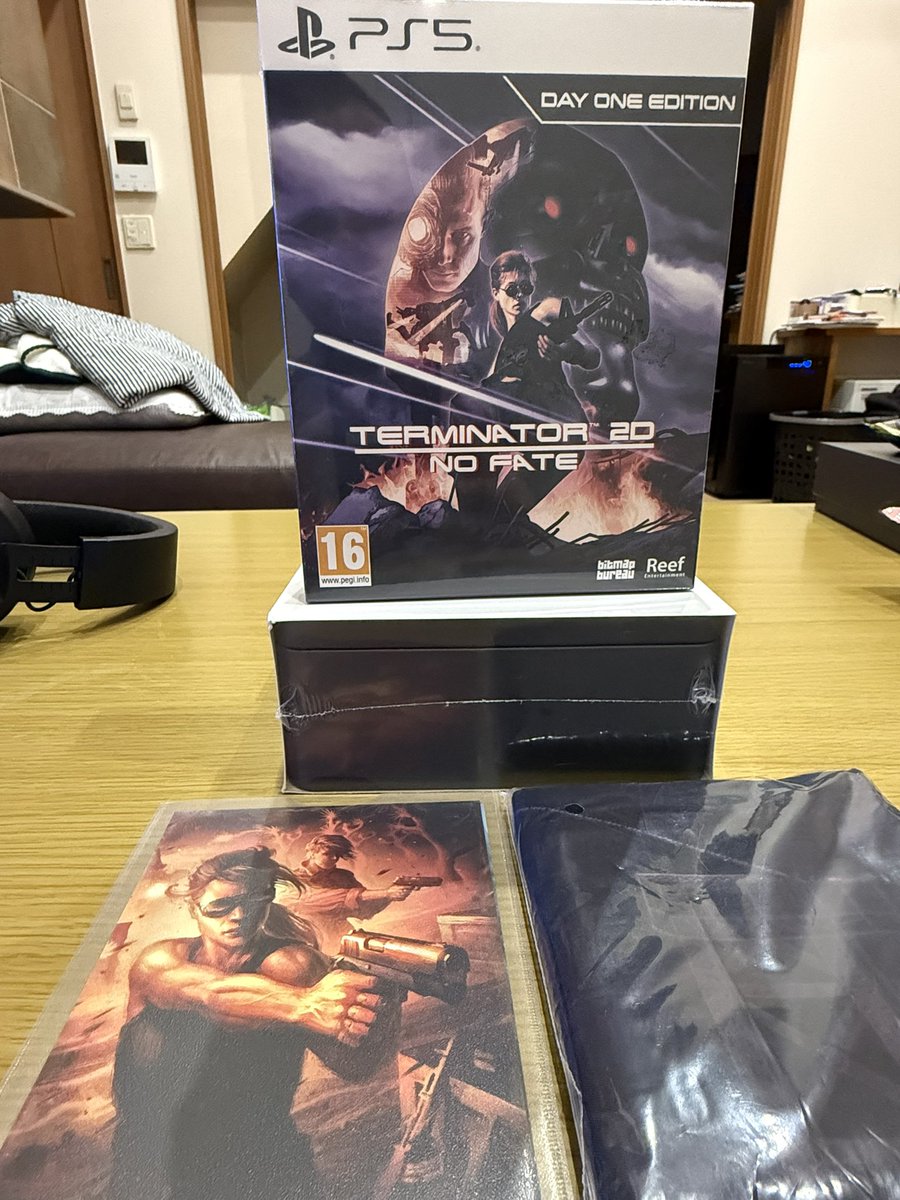 chai795422's tweet photo. 当初予定より1ヶ月遅れで
未発送
ヨーロッパ版なら手元にあるがどうする❓とメール来る
そりゃ北米版だろと返事して発送予定を聞く
2〜3週間後には発送すると返信有り
待ったが結局来ない
再度問合わせしたが
手元にはヨーロッパ版しか無い
キャンセルするか選べと言われ
妥協してやっと届いた https://t.co/0LTvWO7KjU