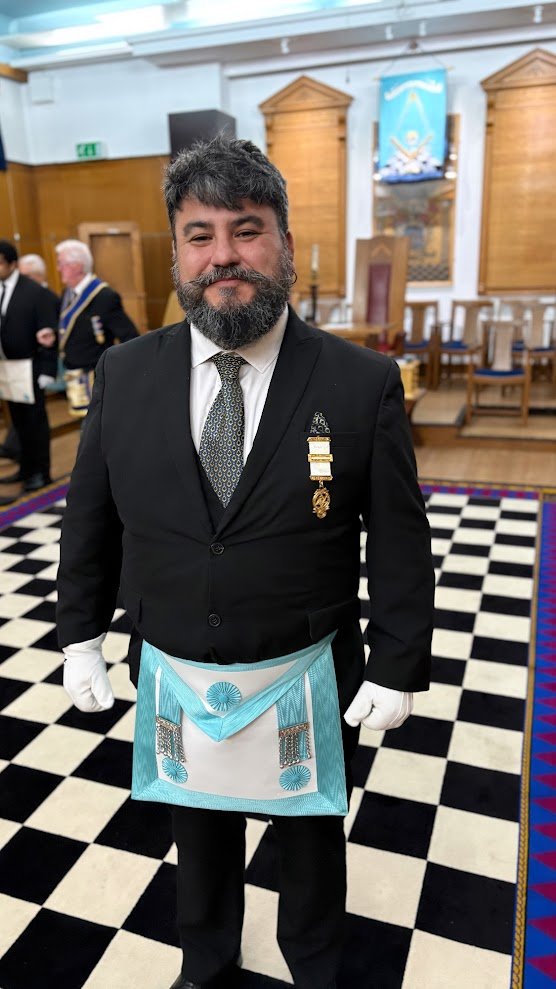 thecraftbloke's tweet photo. Hi! I'm a UGLE Master Mason and a Companion of the Holy Royal Arch of Jerusalem, with a deep love for #Freemasonry. I enjoy sharing my journey with photos, history and memes. Masonic Content ONLY! So if you're a Brother (or just curious), hit follow and join me on the path. https://t.co/sgmgVLHHzb