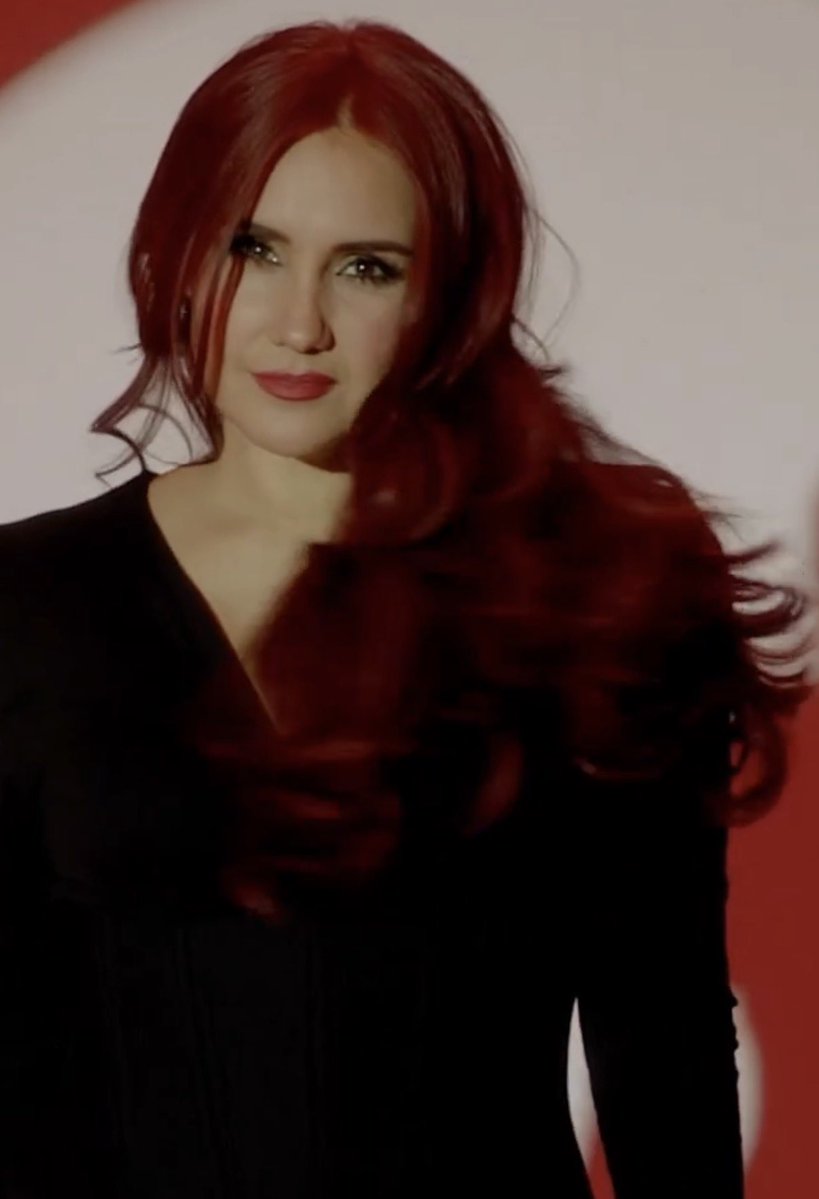 wallycarvalhoc's tweet image. Os 3 momentos mais babilônicos dos últimos anos no mundinho RBD.
Anúncio da Soy Rebelde Tour, Dulce Maria de volta ao ruivo e o reencontro de Anahi e Poncho.